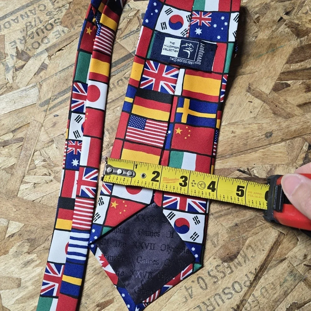 Sydney 2000 Olympic‎ Games Tie Davenport Millennium Collection Silk Flags...
